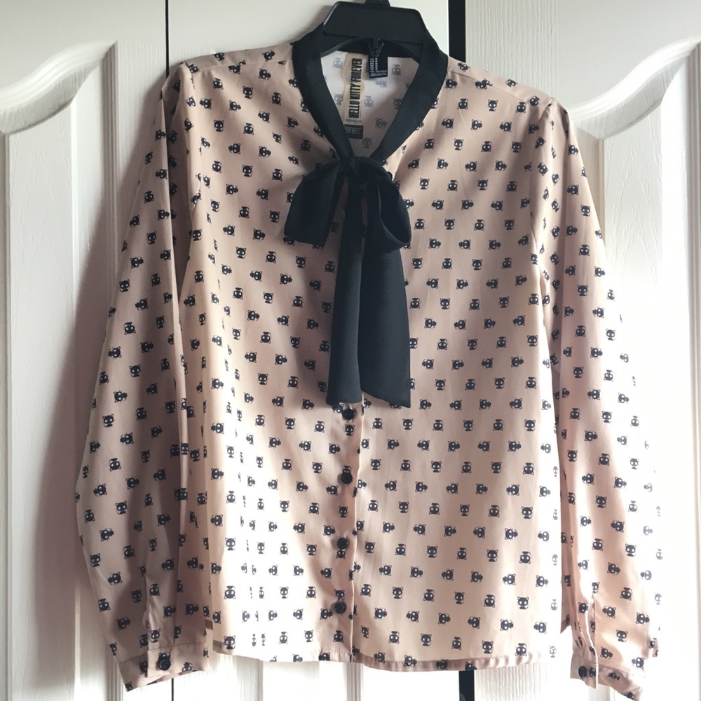 Forever 21 x HELLO KITTY blouse